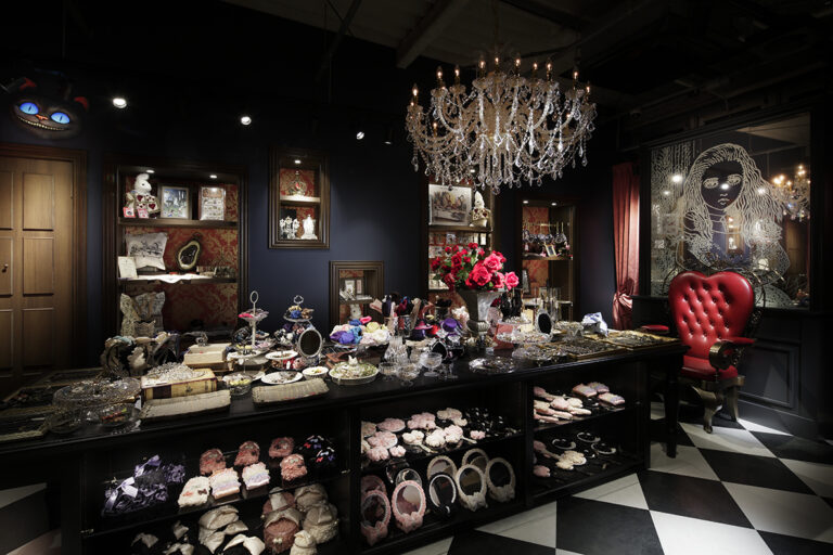 AOW_nagoya_store2